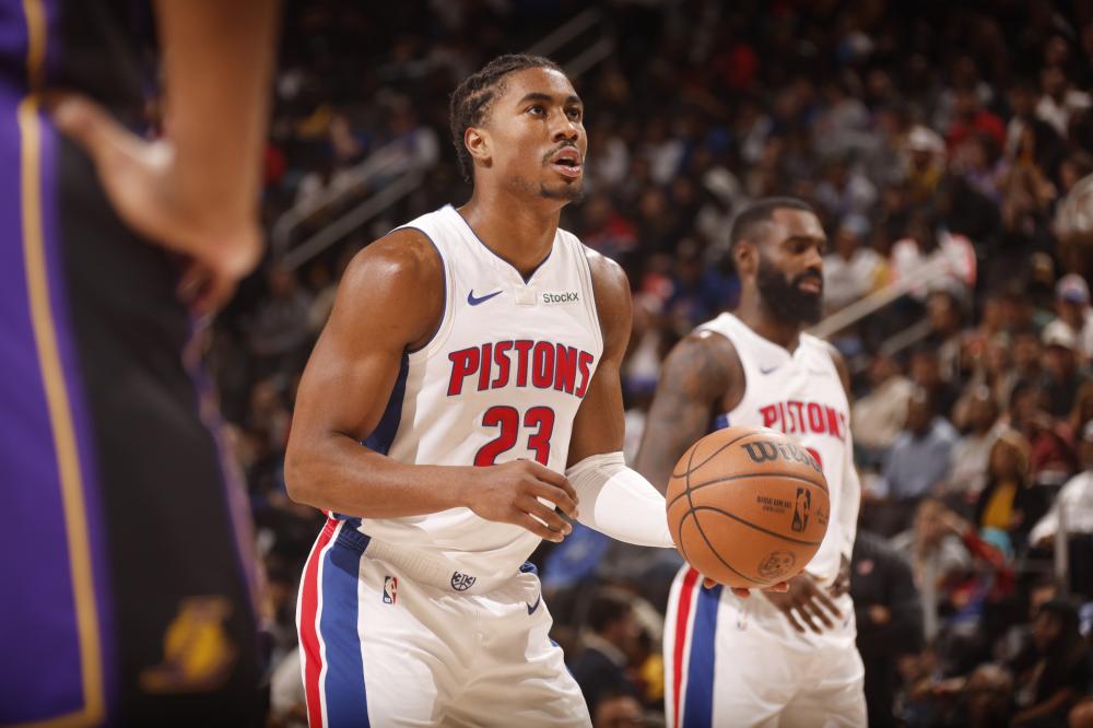 攻防两端都 攻防两端都