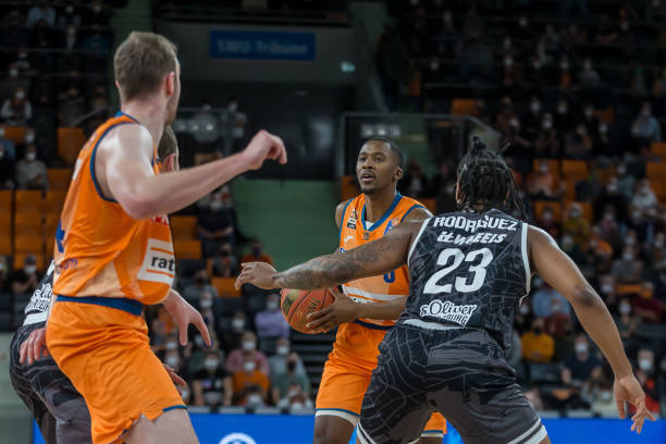 也让斯凯利 也让斯凯利