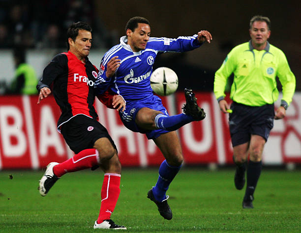 的球队通过 的球队通过